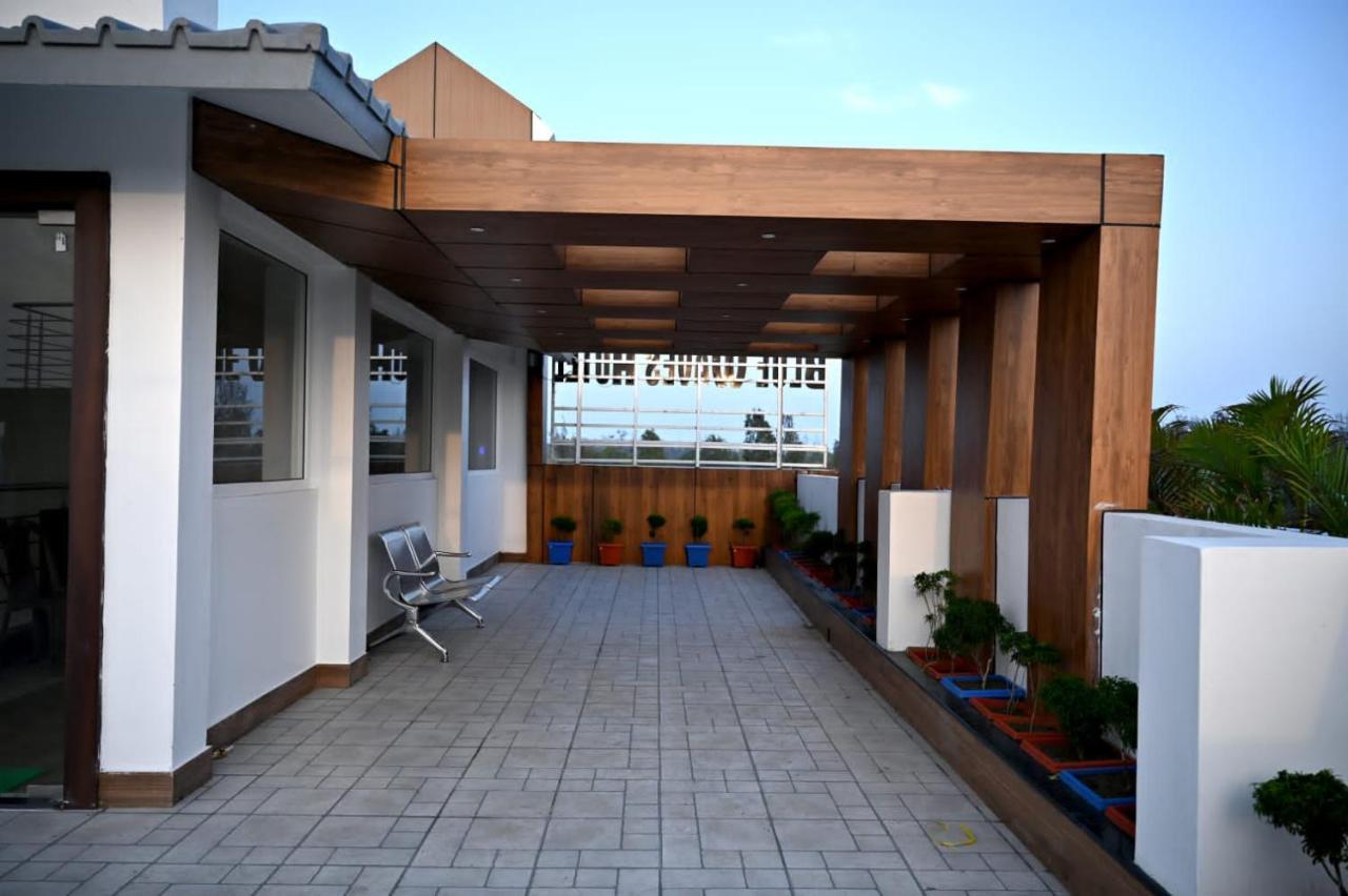 Blue Waves Hotel Tajpur Exterior foto