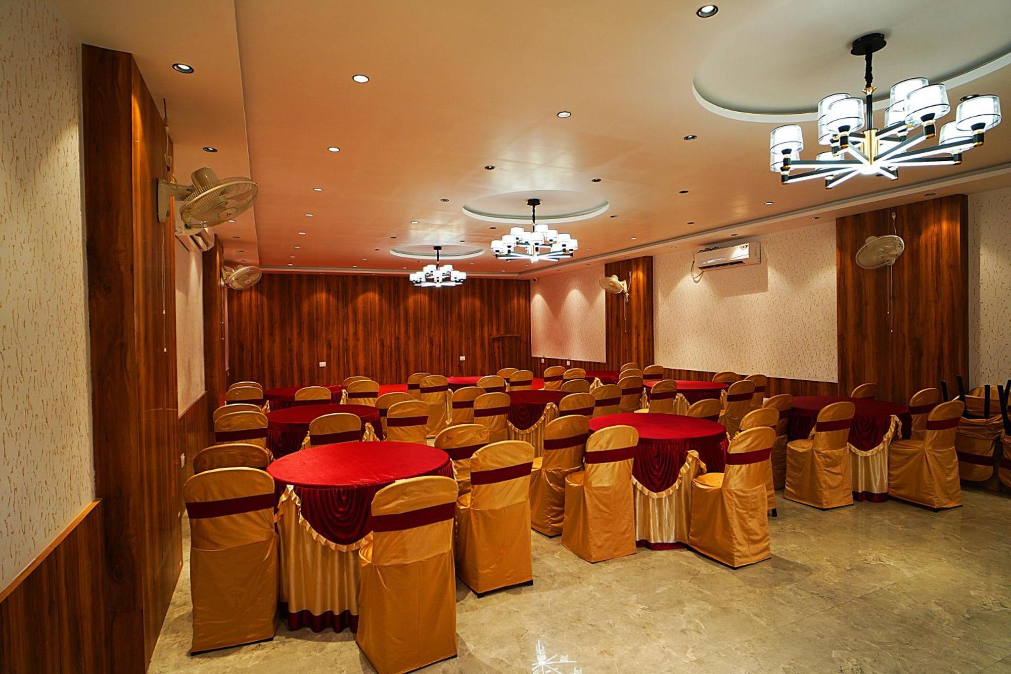 Blue Waves Hotel Tajpur Exterior foto
