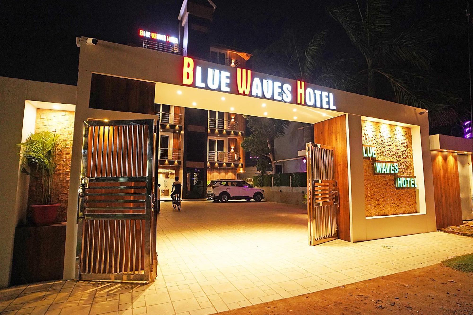 Blue Waves Hotel Tajpur Exterior foto