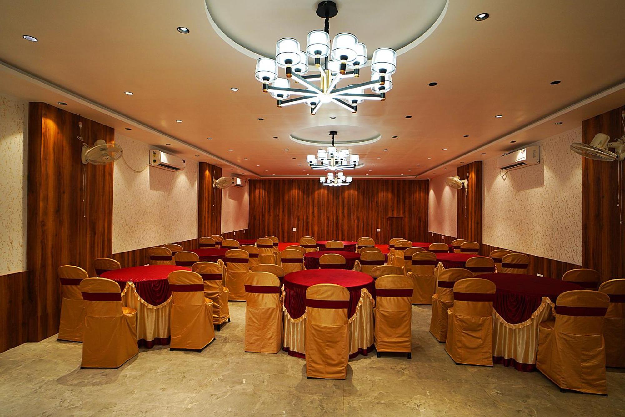 Blue Waves Hotel Tajpur Exterior foto