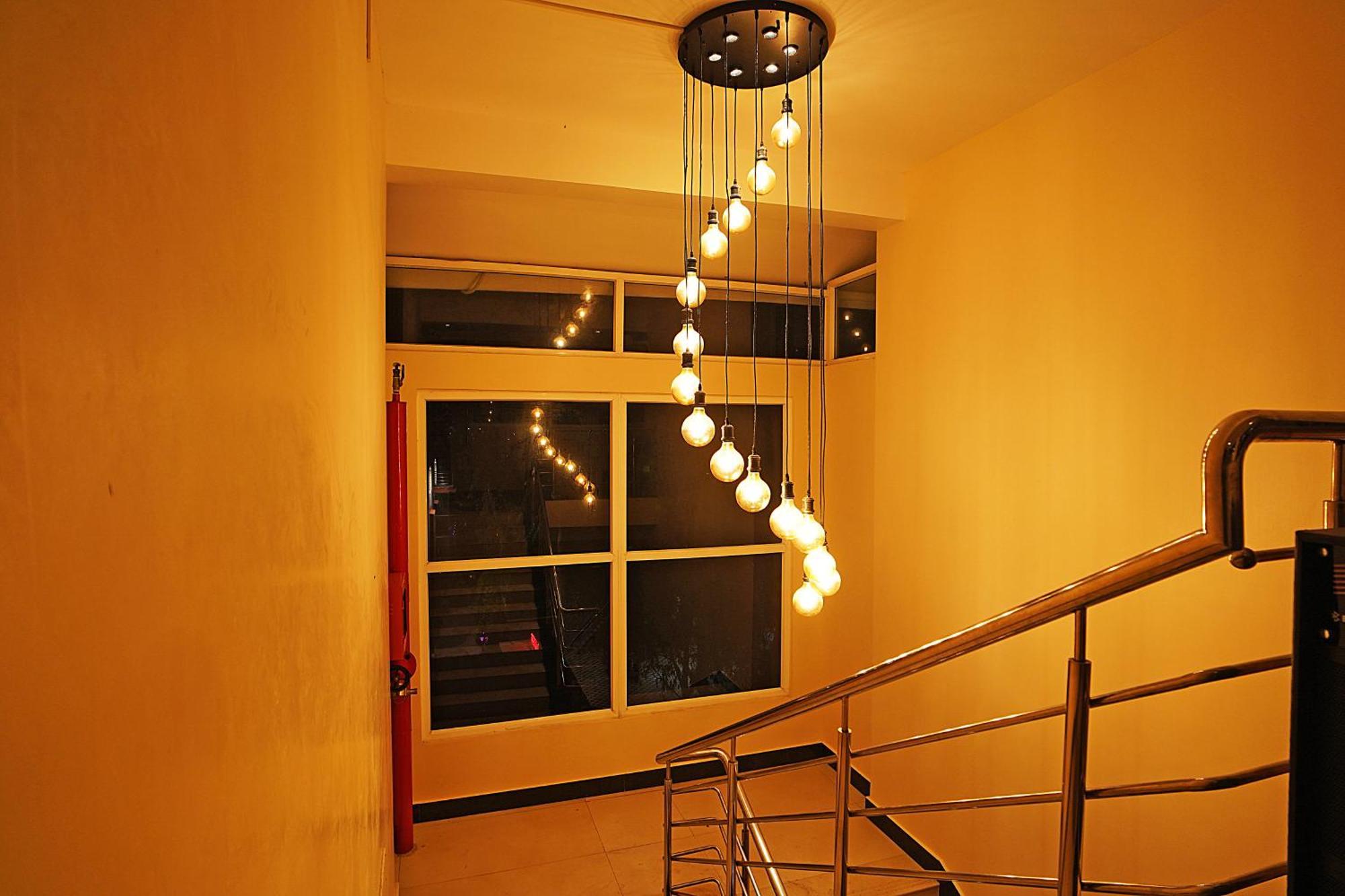 Blue Waves Hotel Tajpur Exterior foto